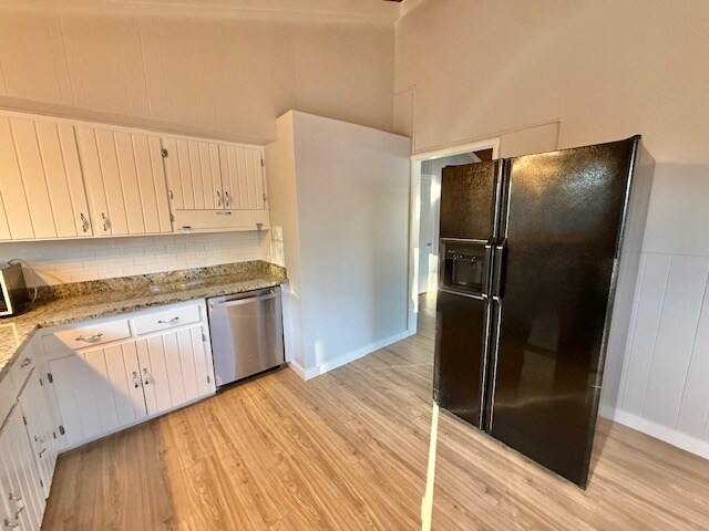 Building Photo - 914 Palma St