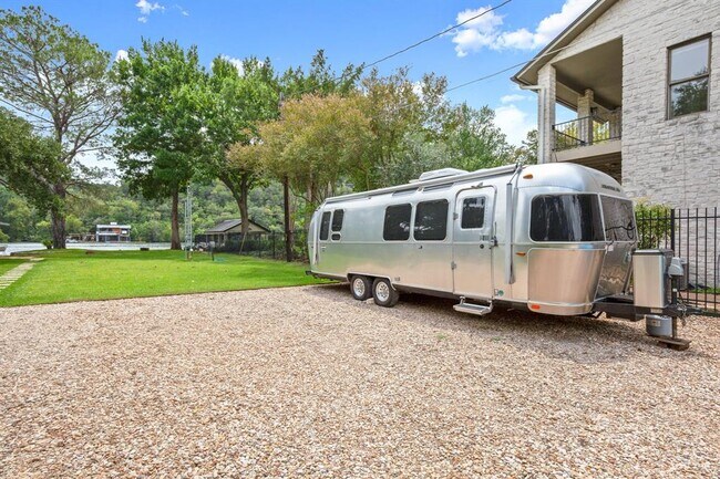 Building Photo - 2505 Tydings Cove