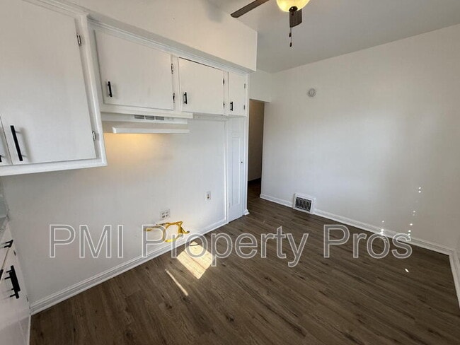 Building Photo - 2821 N 57th St