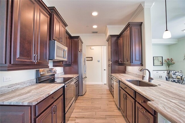 Building Photo - 830 The Esplanade N