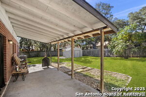 Building Photo - 7205 Breeze Hollow