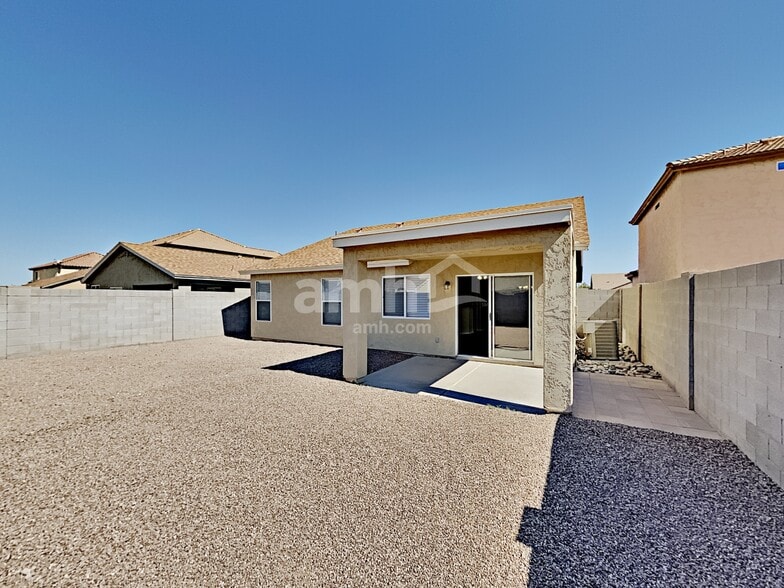 Building Photo - 4757 E Meadow Lark Way