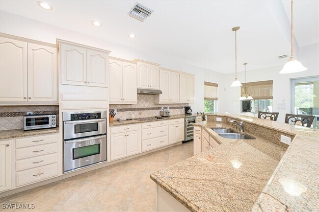 Building Photo - 7655 Martino Cir