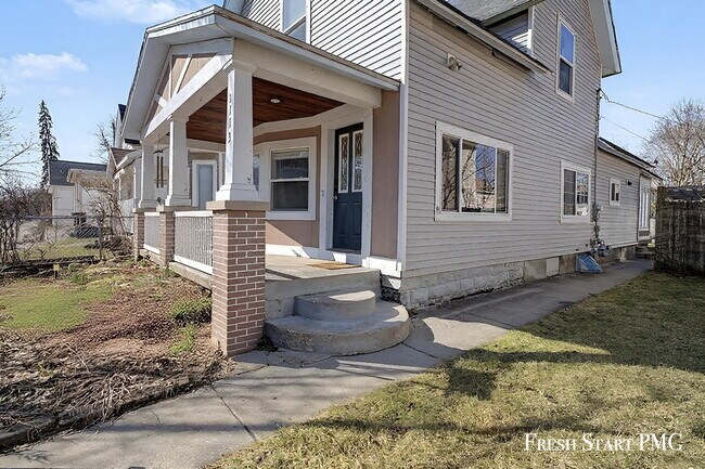 Building Photo - Spacious 5-Bed Home with 2.5 Baths