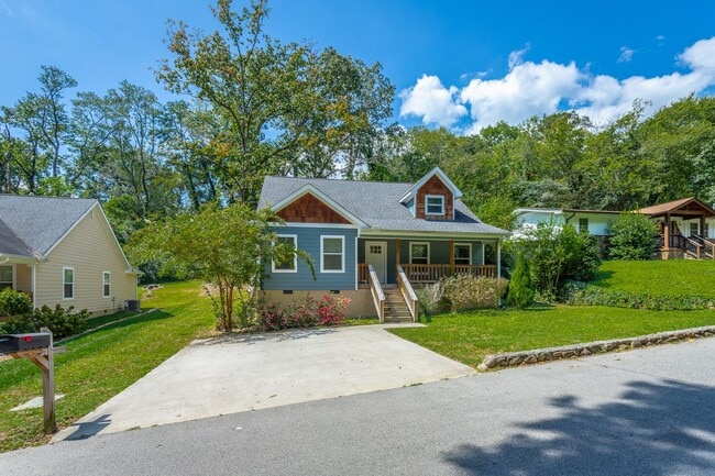Primary Photo - 300 W Ridgewood Ave