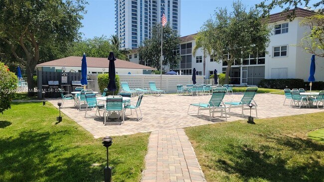Building Photo - 1501 S Ocean Blvd