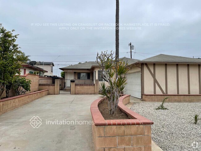 Building Photo - 13618 Saranac Dr