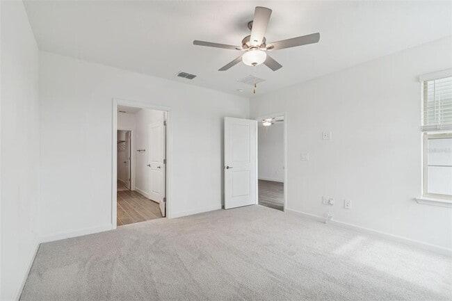 Building Photo - 31942 Folk Top St