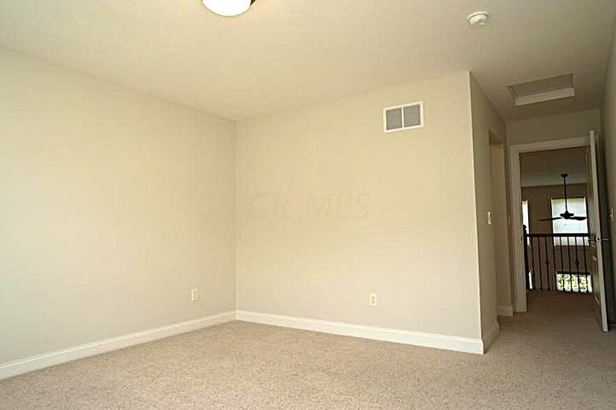 Building Photo - 8616 Maple Leaf Ct