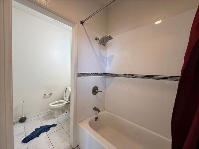 Building Photo - 11120 Legion Dr