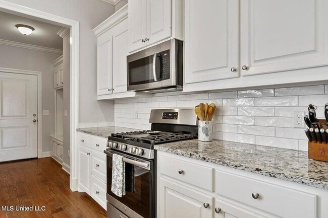 Building Photo - 3 Bed/2 Bath Home in Woodscape of Oakfield
