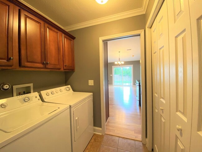 Building Photo - 3 bedroom, 2 bath with Bonus room - Hampstead Pines Community