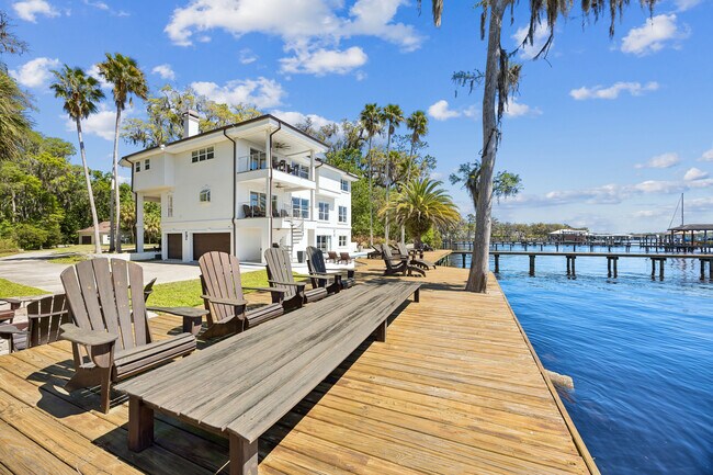 Building Photo - 14030 Mandarin Oaks Ln