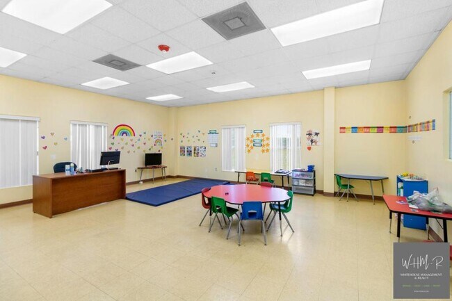 Building Photo - 926 Quincy St