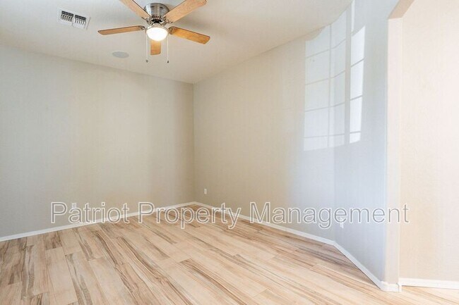 Building Photo - 329 S 172nd Dr