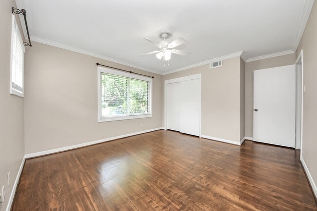 Building Photo - 4422 Nenana Dr