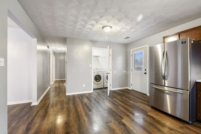 Building Photo - 171 Springhill Dr