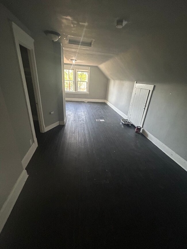 Building Photo - Section 8 Accepted!
