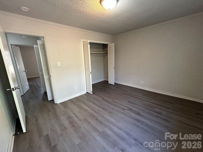 Building Photo - 3312 Circles End Cir