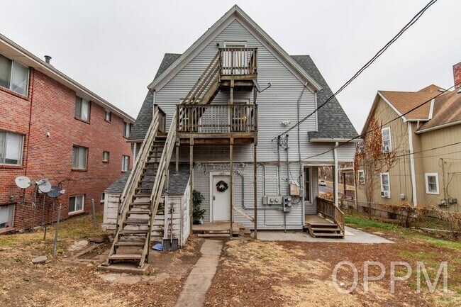 Building Photo - 1336 S 30th Ave