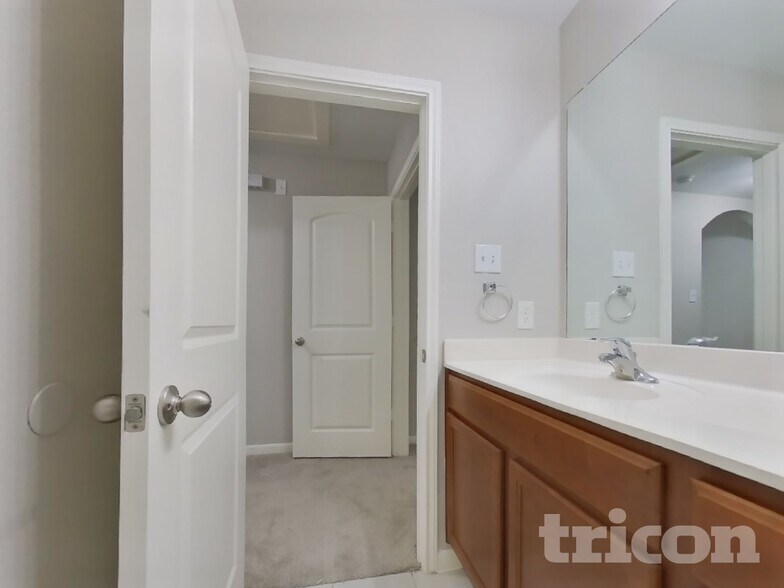 Building Photo - 612 Totem Trail Dr