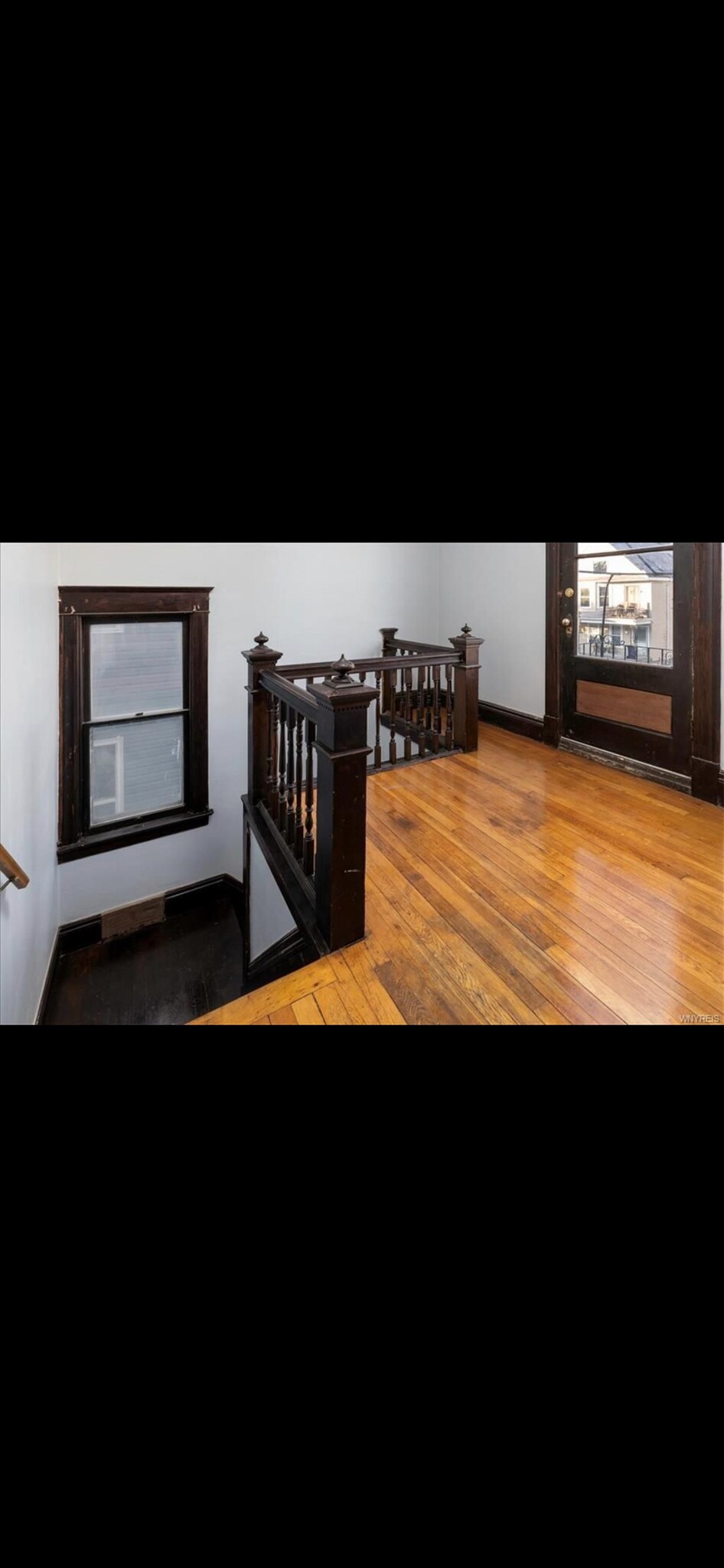 Building Photo - 431 Hoyt St