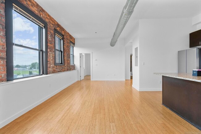 Building Photo - 881 Lafayette Blvd