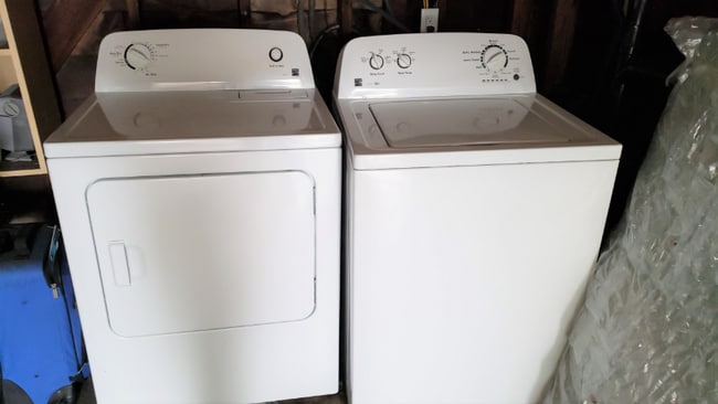 Building Photo - 1435 S Sierra Bonita Ave