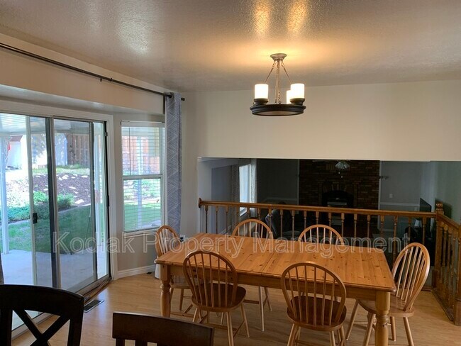 Building Photo - 1737 E 2800 N