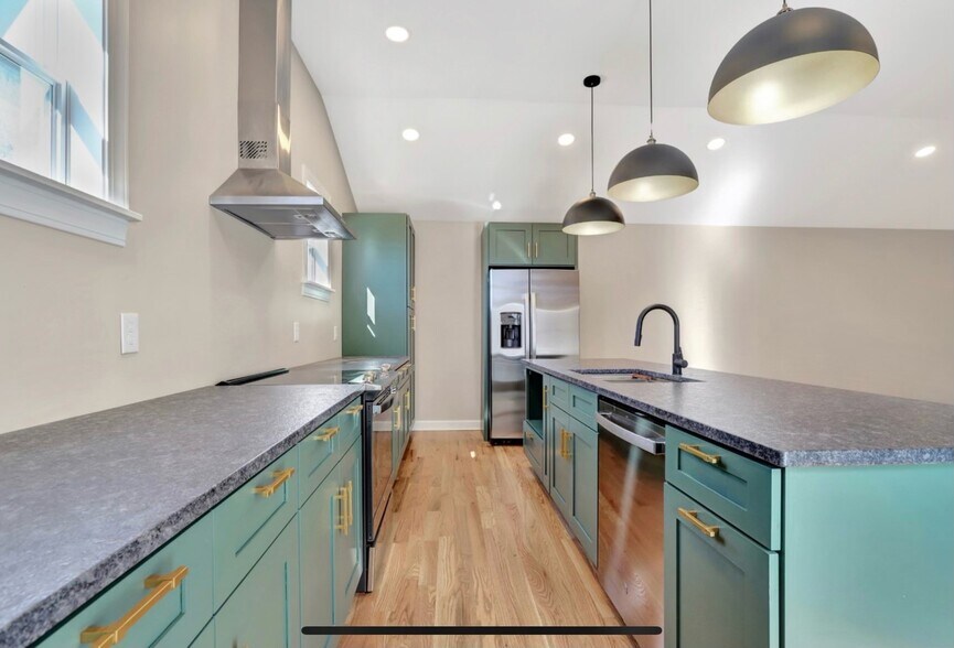 Building Photo - 462 Lanier Dr