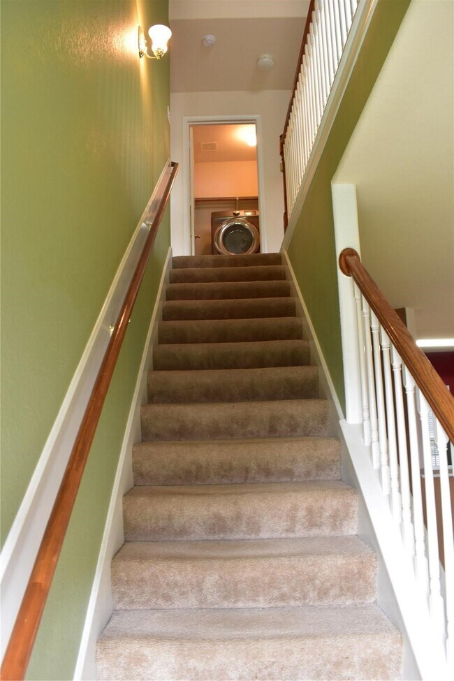 Building Photo - 2911 Creek Arbor Cir