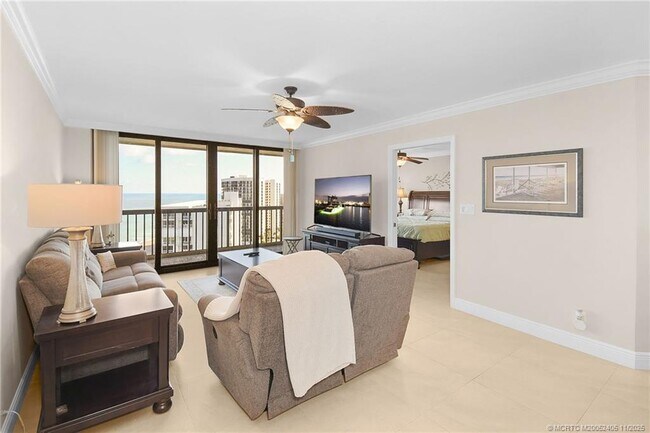 Building Photo - 9550 S Ocean Dr