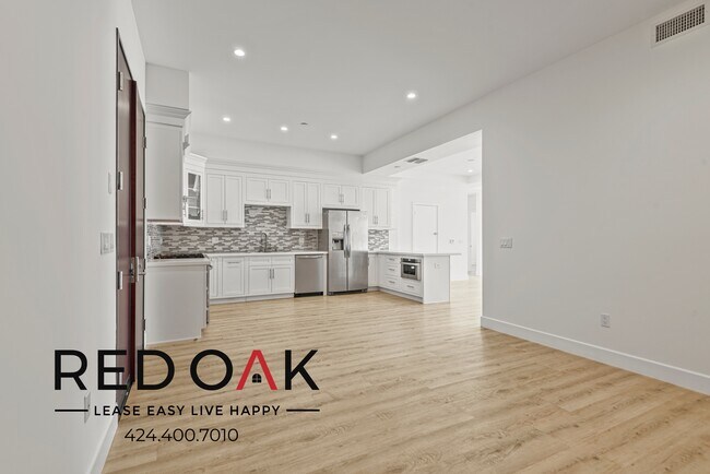 Primary Photo - 1237 S Holt Ave