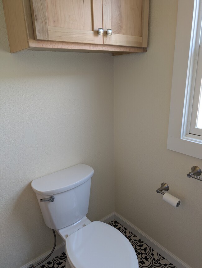 Building Photo - 3785 G St