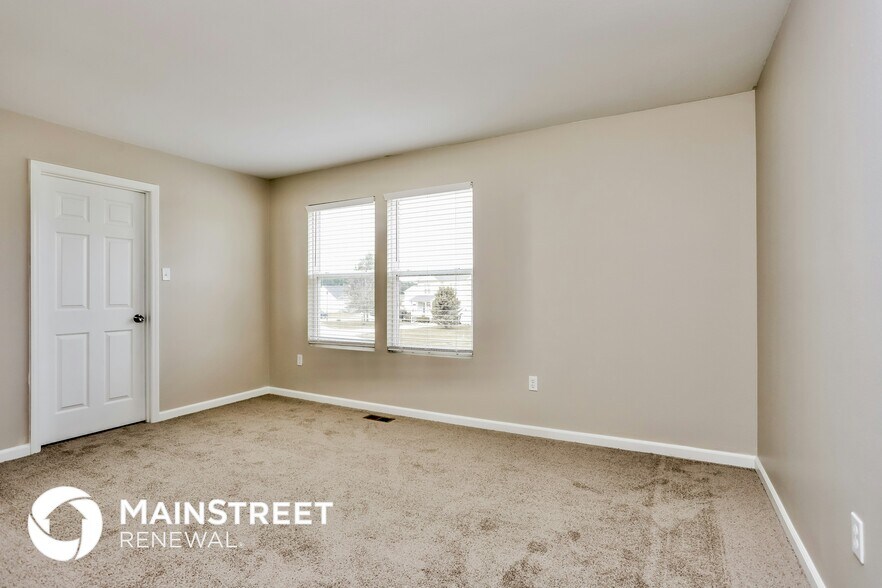 Building Photo - 30 Willow Springs Dr
