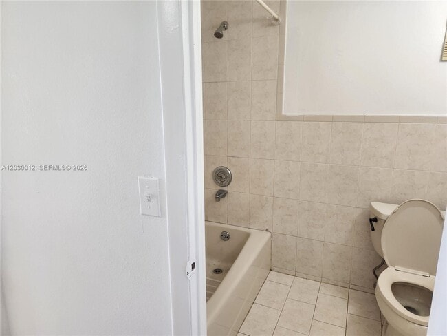 Building Photo - 14820 Naranja Lakes Blvd