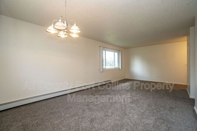 Building Photo - 1434 S Dotsero Dr