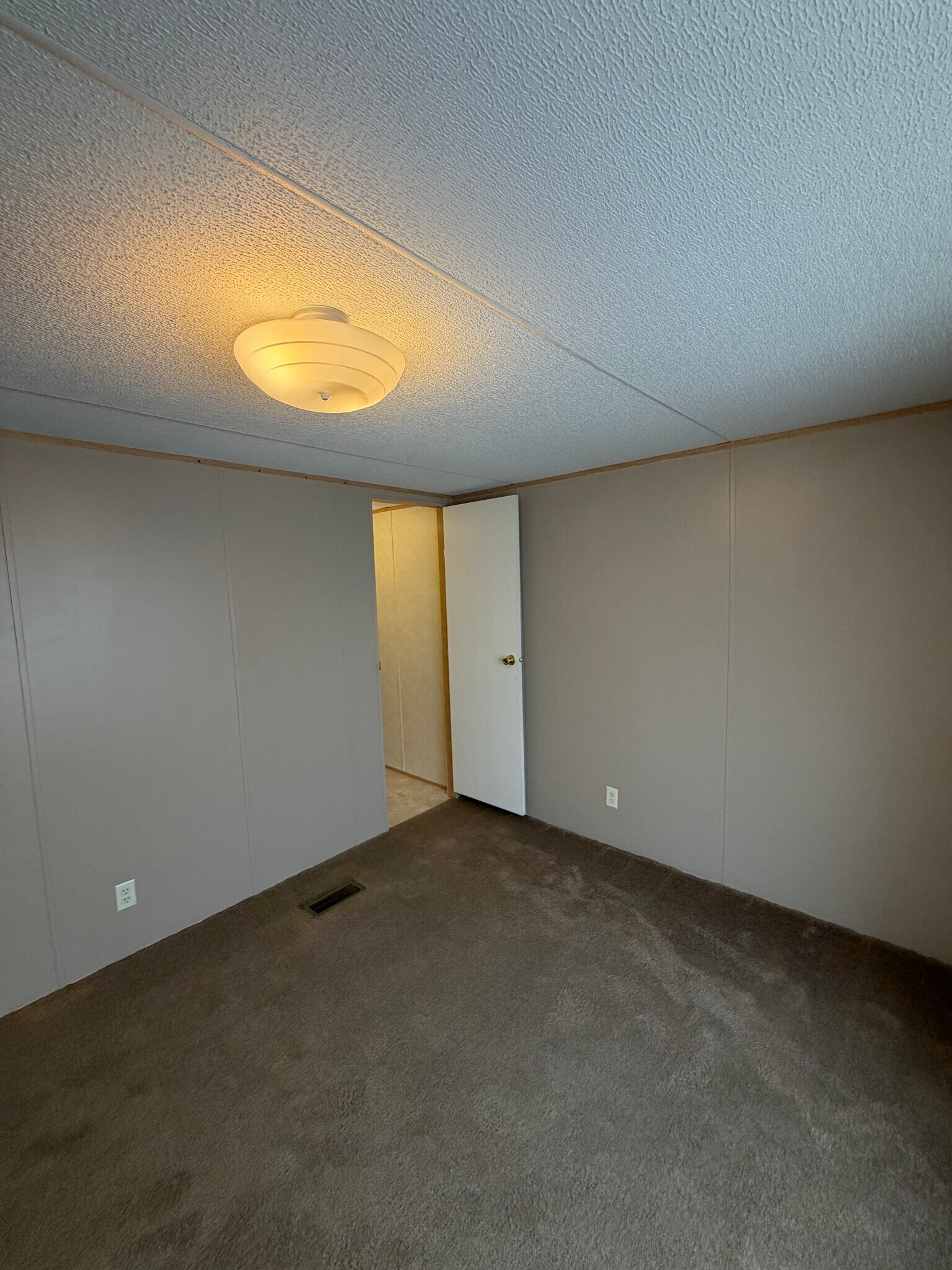Building Photo - 16 Tylers Cookie Ln