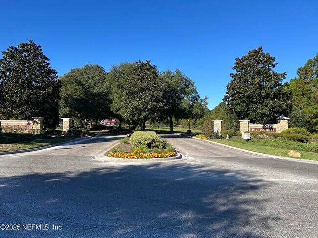 Building Photo - 2904 Laurel Springs Dr