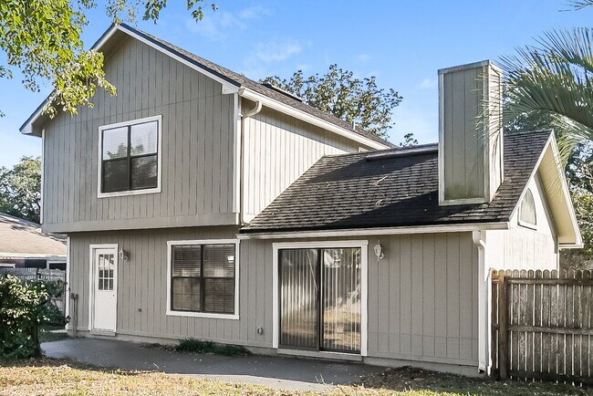 Building Photo - 9727 Villiers Dr S