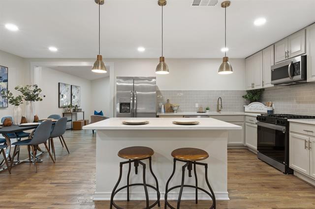 Building Photo - 10230 Newcombe Dr