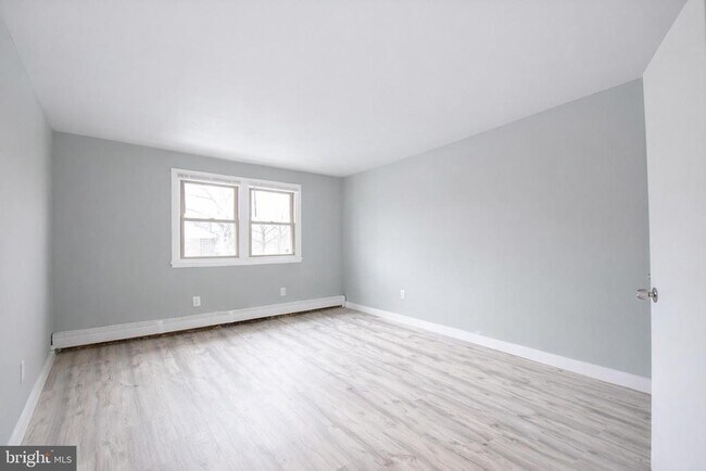 Building Photo - 20 Fort Sumpter Rd