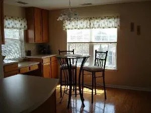 Kitchen Nook - 2516 Camberley Cir