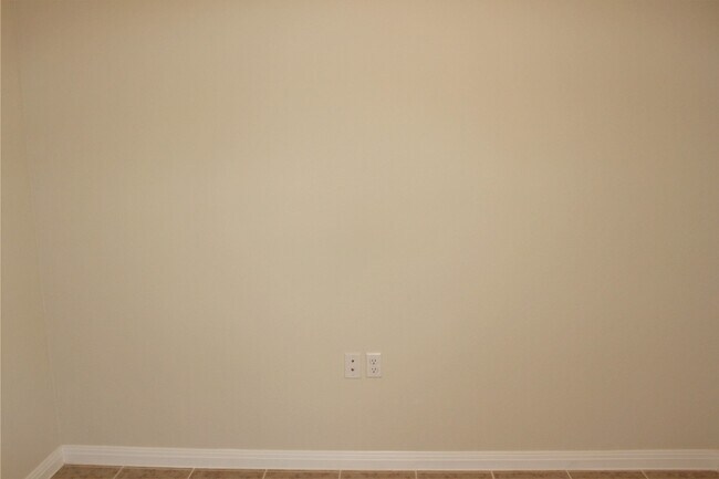 Building Photo - 213 Paint Creek Ln