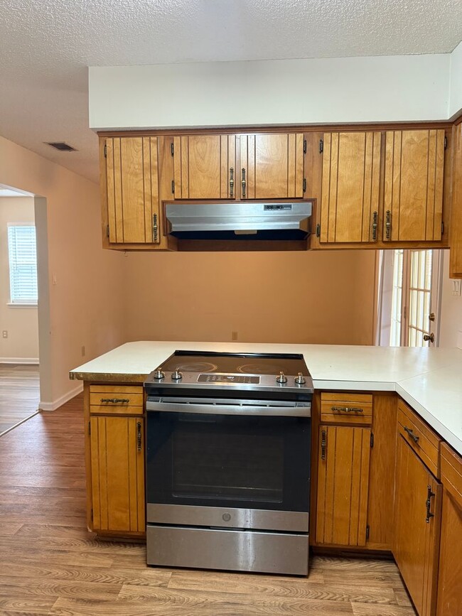 Building Photo - 3 Bedroom/2 Bath Home in Valdosta