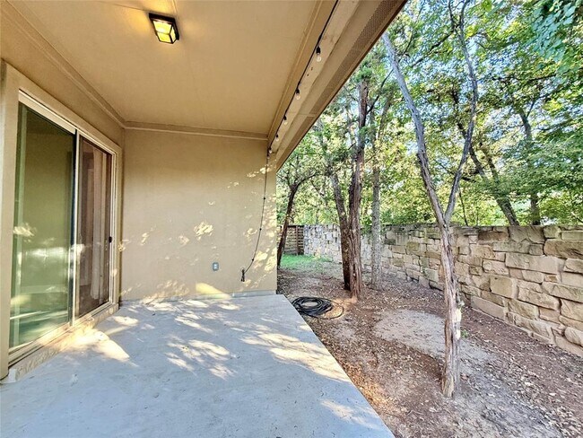 Building Photo - 10911 Hidden Caves Way