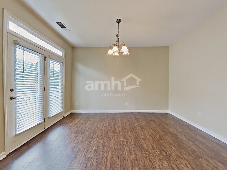 Building Photo - 55 Palisades Dr