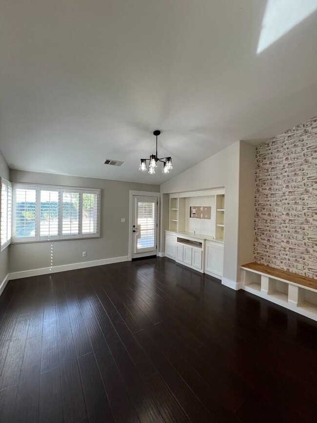 Building Photo - 13417 Cheyenne Mountain Dr