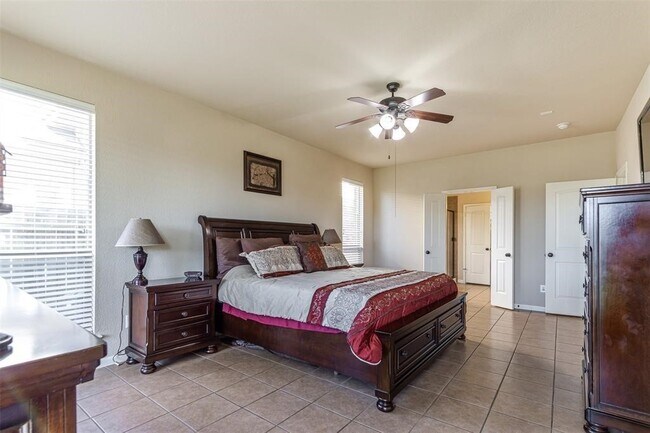 Building Photo - 18311 Red Oak Manor Ln