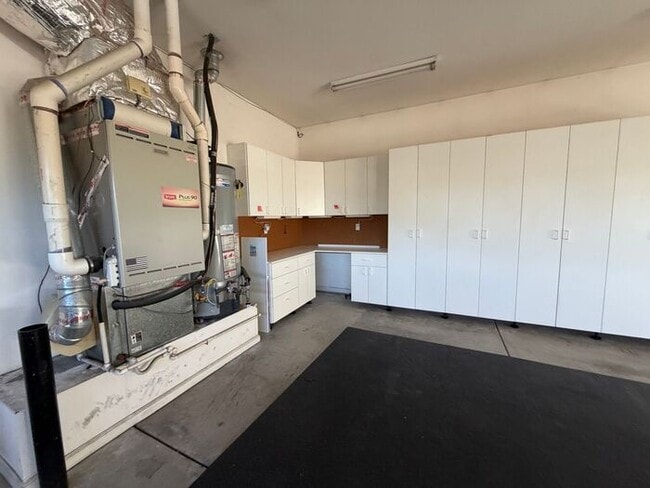 Building Photo - 1199 Manzanita Ln